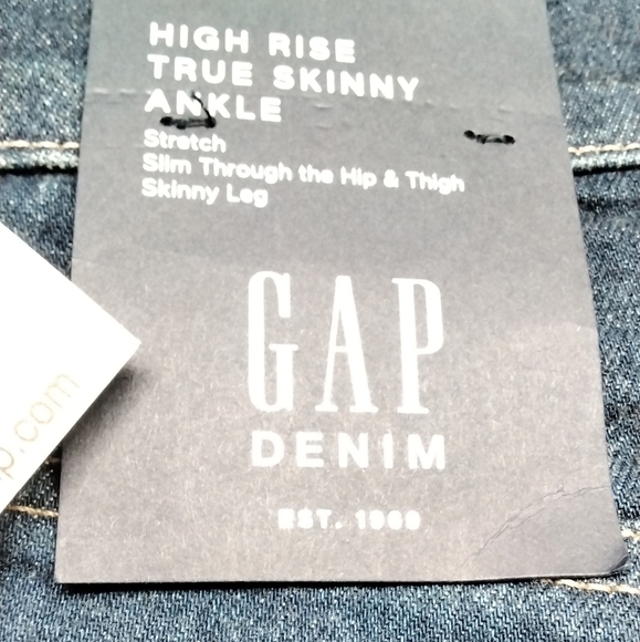 NWT Gap Women's High Rise True Skinny Ankle   Size 10 /30 - Picture 3 of 4